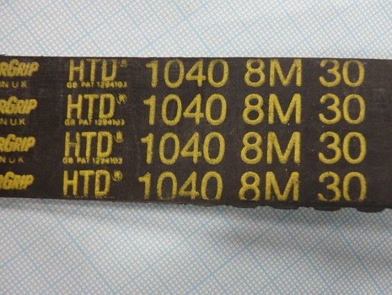 Ремень зубчатый HTD 1040 8M 30 Ширина 30мм. Зубьев 130 шт. UNIROYAL PowerGrip UK Англия