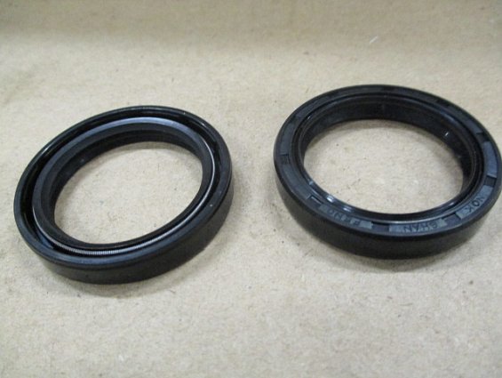 Манжета 2-32х42-7 tc-32-42-7 nqk.sf nbr производитель xingtai shanfeng