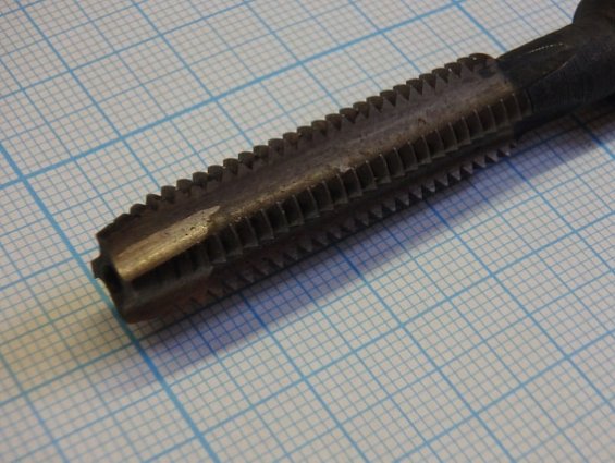Метчик М10х1.5 Р18 с хранения