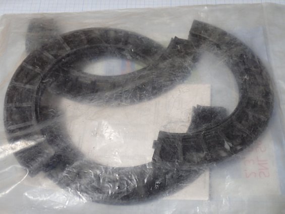 Уплотнение корпуса SKF TSN528L Seals for SNH and SNL 528 For shaft diam.125 11-Made in Sweden компле