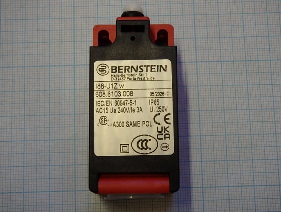 Выключатель концевой Bernstein 608.6103.008 для центрифуги BMA