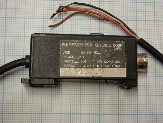 Датчик волоконный фотоэлектрический KEYENCE FS2-60 Uпит.=12-24в. (БУ)