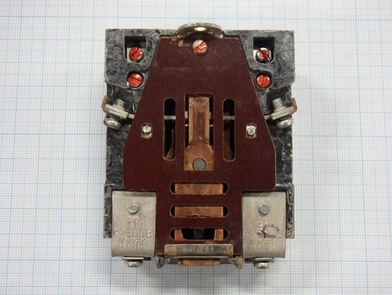 Реле ТРН-10А УХЛ4 500V 3,2А 1991г.в. ТУ 16-523.600-81 двухполюсное тепловое токовое