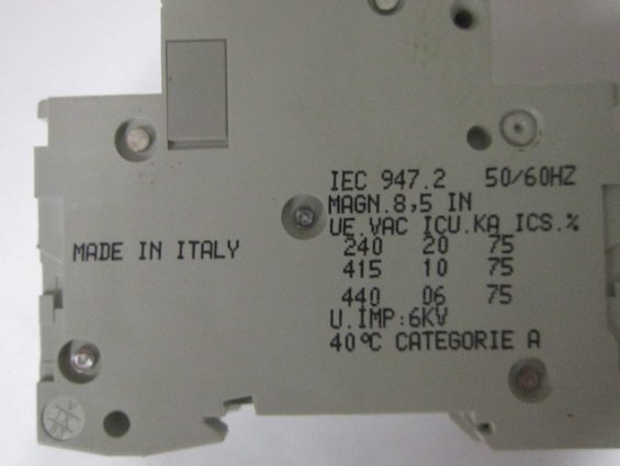 Выключатель автоматический 24336she c60n 2П 2P 10A C MERLIN GERIN Schneider Electric Франция