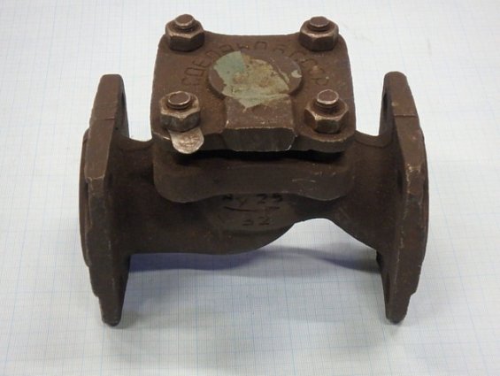 Клапан обратный 16кч9п Ду32 Ру25 чугунный подъемный фланцевый