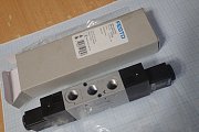 Пневмораспределитель FESTO VUVS-L25-P53C-MD-G14-F8-1C1 575525 две катушки соленоиды =24VDC 3.3W VACF