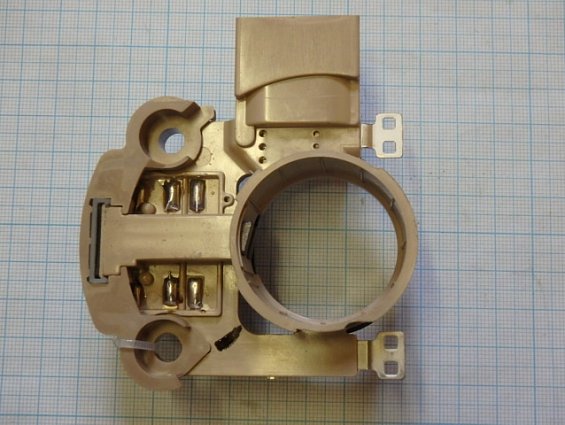 Регулятор генератора щеточный узел Utm Rm3846a для генератора me017614 a3tn5188 24V 35a