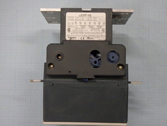 Контактор Telemecanique TeSys LC1-F115 LC1F115F7 SQUARE-D 3p 115A 40-400Hz 50kW 3НО