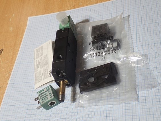 Пневмораспределитель asco g551a002ms 24VDC в сборе с двумя катушками asco scg551a002ms.24/DC НЕТ ОДН