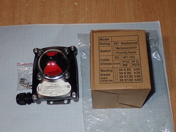 Блок концевых выключателей ПГС APL-220N IP66 визуальный индикатор положения индуктивный 1Ex ia IIC T