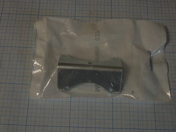 Крепежный уголок AVENTICS R412004872