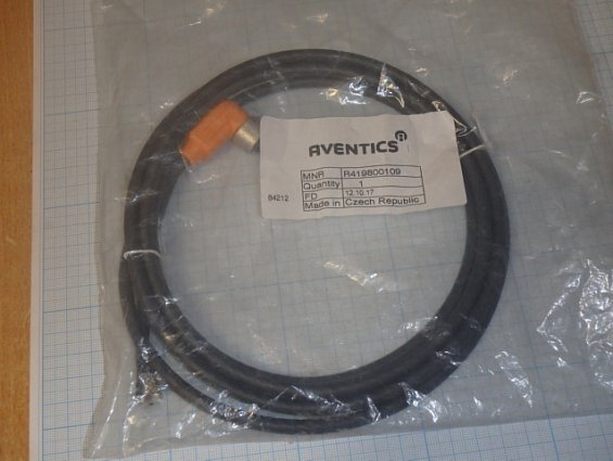 Кабель Aventics R419800109 m12 5-конт connecting cable m12-ed02-L2.5m длина кабеля 2.5m