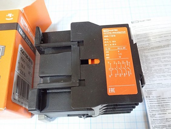 Контактор TDM КМН-11810 18А 230В АС-3 1НО SQ0708-0010