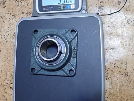 Подшипник NTN UCF212D1 без масленки и оригинальной упаковки