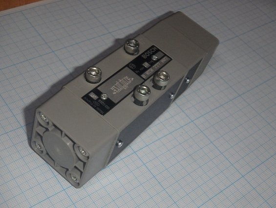 Пневмораспределитель bosch 0-820-227-002 0820227002 Pe max.10bar pilot valve