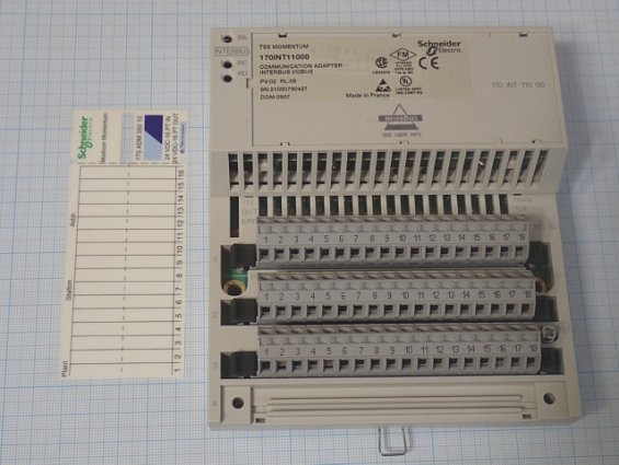 Модуль Schneider Electric 170ADM35010+170INT11000