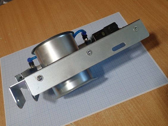 Пневматический демпфер сдвижной Formula Air ADPD Ф100mm типа-AADA000169 24VDC P17/2518 PALAMATIC