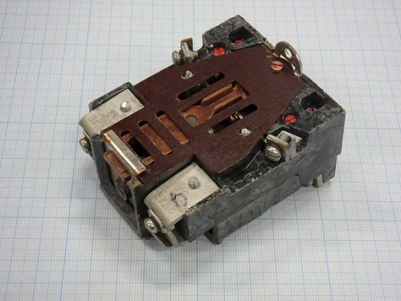 Реле ТРН-10А УХЛ4 500V 3,2А 1991г.в. ТУ 16-523.600-81 двухполюсное тепловое токовое