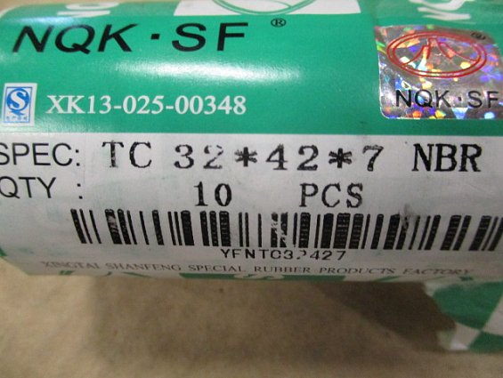 Манжета 2-32х42-7 tc-32-42-7 nqk.sf nbr производитель xingtai shanfeng