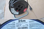 Удлинитель барабанный Schwabe 25 метров 10104 кабель H05VV-F 3G1,5 D230мм пластик четыре розетки