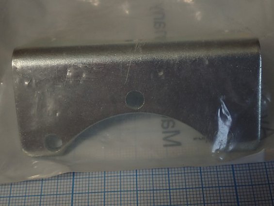 Крепежный уголок AVENTICS R412004872