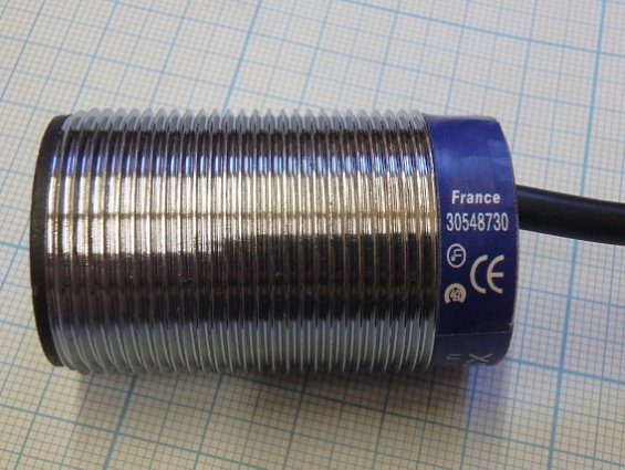 Выключатель бесконтактный индуктивный XS1N30PA349L1 Ue=12...24VDC