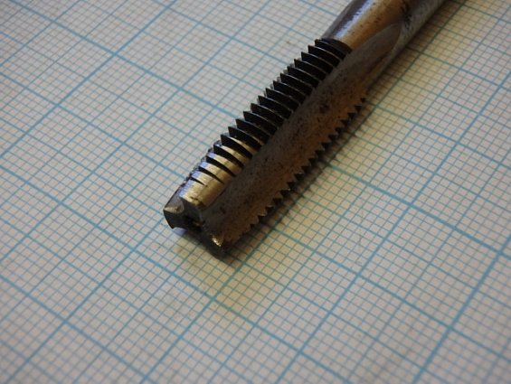 Метчик М10х1,25 с хранения