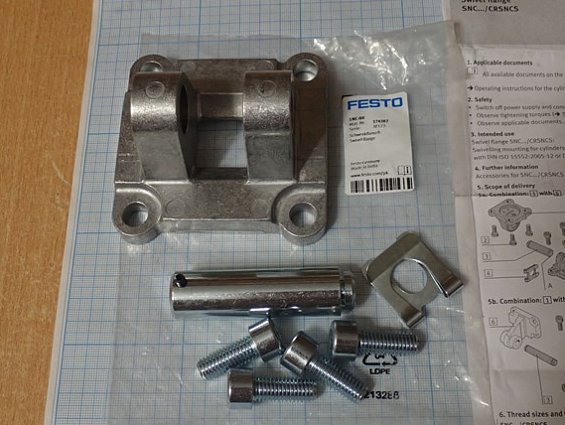 Фланец с осью FESTO SNC-80 174387 Swivel flange