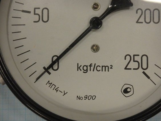 Манометр МП4-У 0-250kgf/cm2 кл.т.1.5 диаметр корпуса Ф160мм IP40 М20х1.5 РШ У2