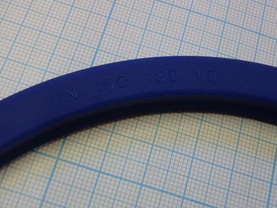 Манжета гидравлическая 160х180х10мм 160-180-10 PU-UNS yjm полиуретановая