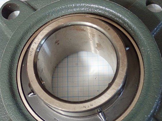 Подшипник NTN UCF212D1 без масленки и оригинальной упаковки