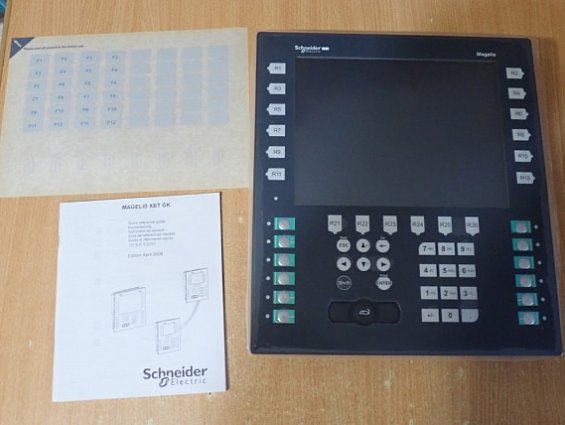 Сенсорная панель Schneider Electric XBTGK5330 10.4" Color Touch&KBD Panel Magelis Advanced