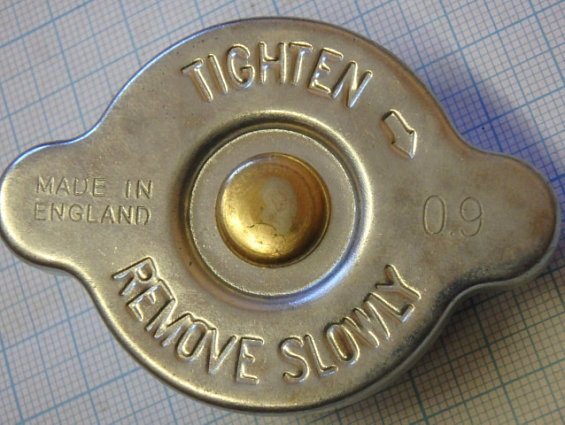 Крышка adc49902 me418239 радиатора охлаждения двигателя 4D33 4D35 автомобиля