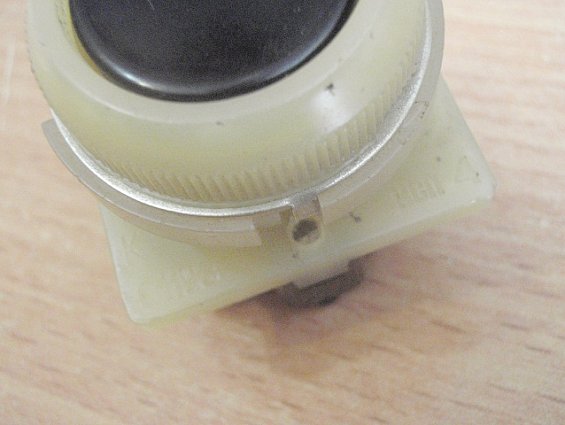 Кнопка КЕ-011У3 1НО ЧЕРНАЯ исполнение 4 IP40 ~660V -440V 10A один замыкающий контакт