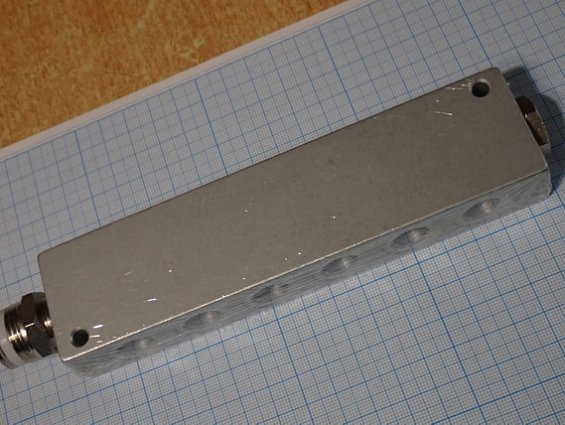 Коллектор CAMOZZI 3043 3/8-6D-1/4 Made in Italy