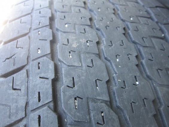 Автошина бывшая в употреблении износ 60-70% 265/65R17 265-65R17 DUELER H/T 112S BRIDGESTONE