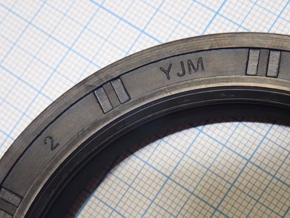 Манжет армированный сальник YJM TC-70х95х10 70-95-10 NBR70