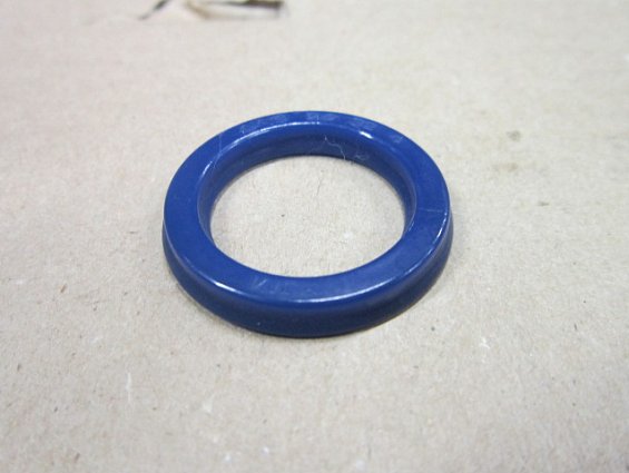 Манжета гидравлическая 24х32х4мм 24-32-4 PU-UNS yjm полиуретановая для гидравлических устройств ТУ38