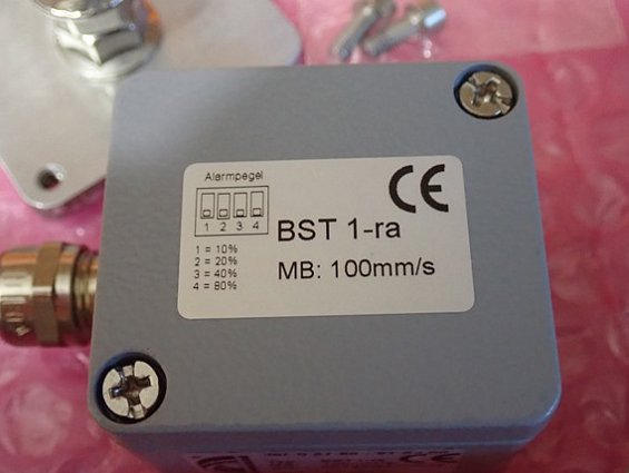 Датчик вибрации bach-messtechnik bst1-ra 100mm/s BST-1-100mm/s-1.00 00550503 4...20mA