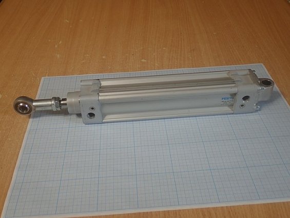 Пневмоцилиндр FESTO DNT-40-160-PPV-A 530666 S937 новая марка аналог 1376662-1