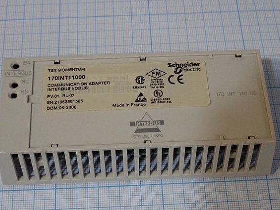 Коммуникационный адаптер Schneider Electric 170int11000 communication adapter interbus I/O