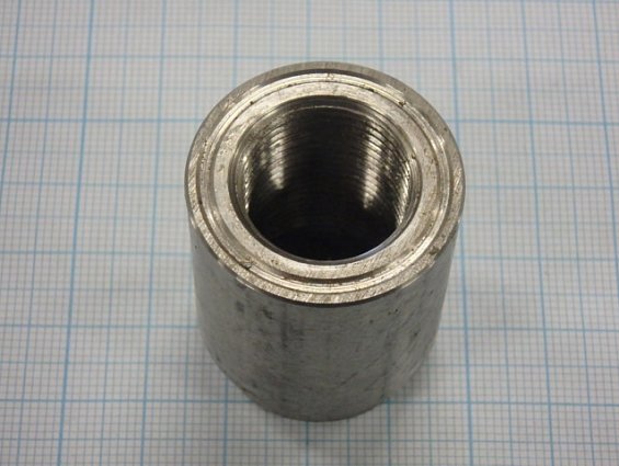 Бобышка Б.10 нержавеющая сталь 12Х18Н10Т резьба М20х1,5мм высота 40мм ВИТА.727141.001