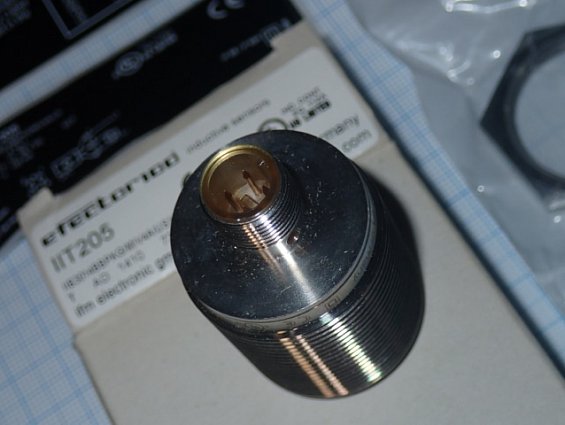 Индуктивный датчик ifm IIT205 IIB3014BBPKG/M/V4A/US104DPS Made in Germany