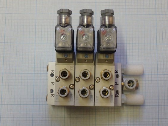Пневмоостров SMC в сборе пневмораспределитель vf3133k-5yod1-02f-3шт разъем X31-3шт плита evv5f3-30-0
