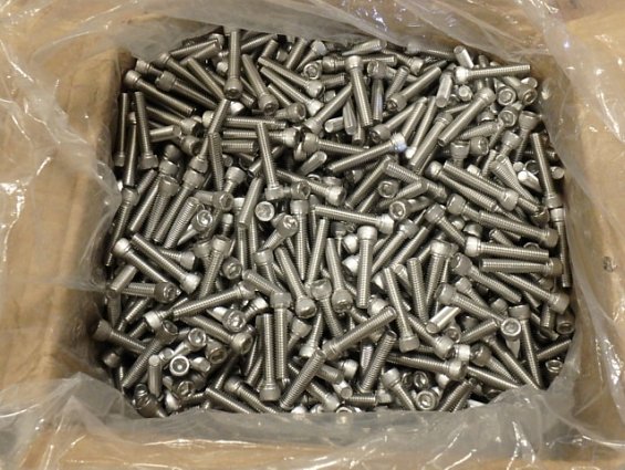Винт дюймовый нержавеющий ASME B18.3 5/16-18х1-1/2" AISI304 Hexagon Socket Head Cap Screws