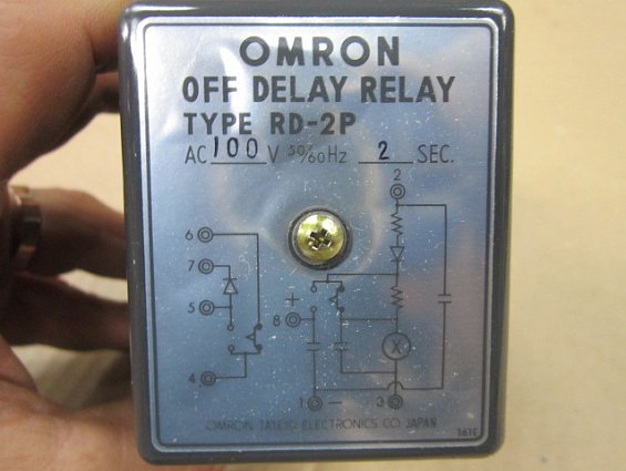 Реле Omron rd-2p 100VAC 50/60Hz 2SEC off delay relay Omron time delay relay реле с задержкой времени