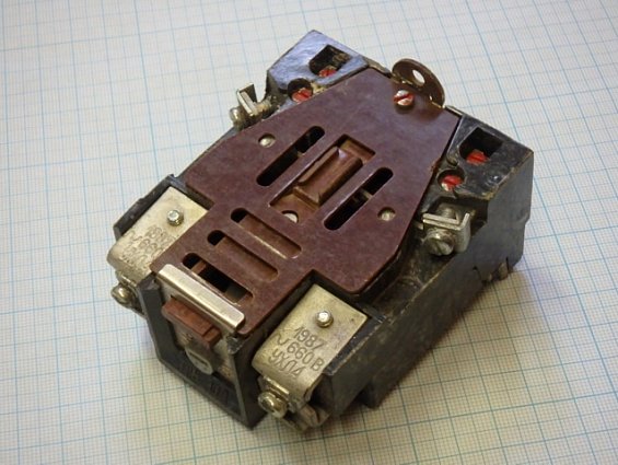 Реле электротепловое токовое ТРН-10А УХЛ4 660V 0.5А 1987г.в.