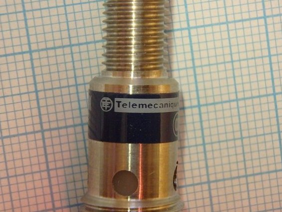 Выключатель индуктивный Telemecanique XS1M08MA230K