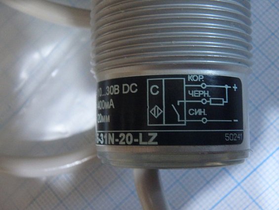 Выключатель емкостной теко csn e8a5-31n-20-LZ 3-х проводной -15С...+105С 10...30В DC Imax=400mA