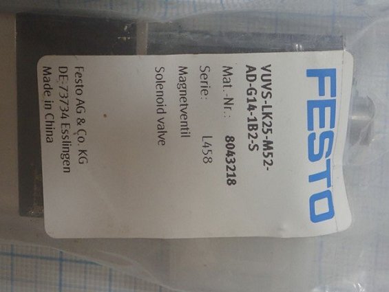 Распределитель FESTO VUVS-LK25-M52-AD-G14-1B2-S 24VDC 3.3W IP65 8043218